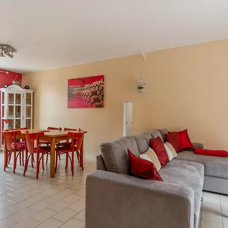 ヴィラ Bagatelle Et Son Jardin - Welkeys *